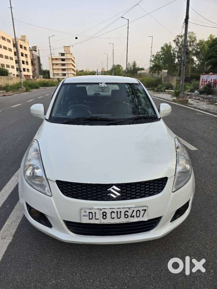 Maruti Suzuki Swift Lxi, 2012, Petrol