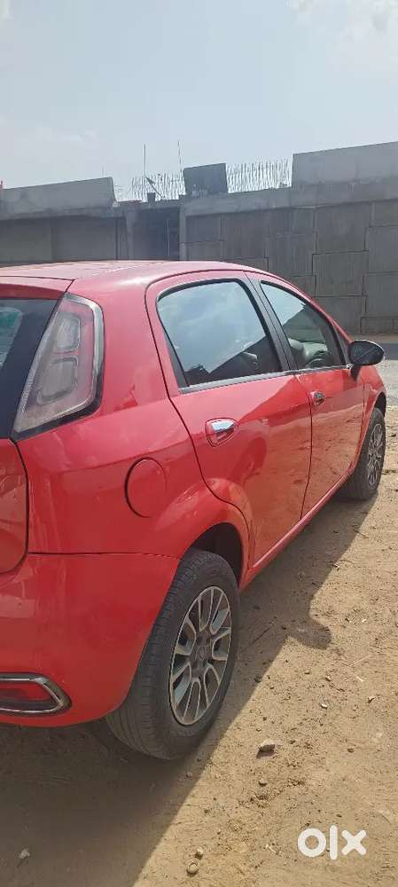 Fiat Punto Emotion 2016 Manual
