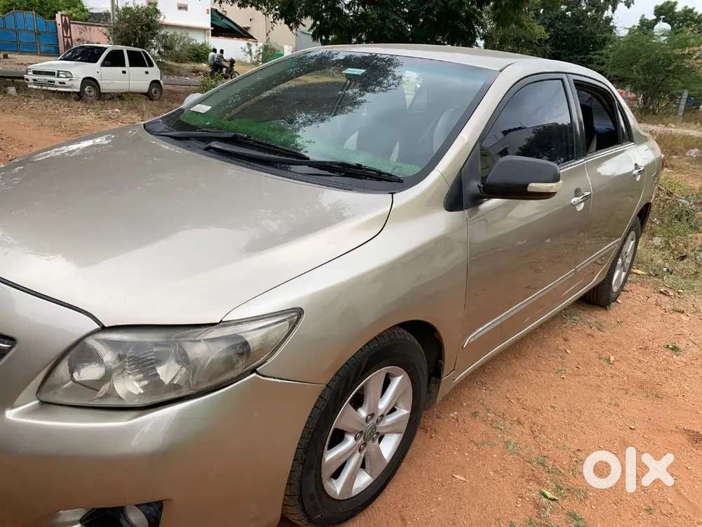 Toyota Corolla Altis 2010