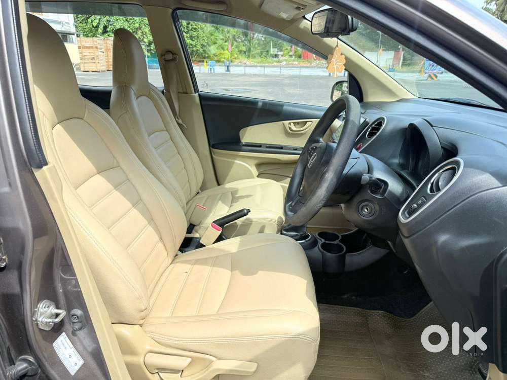 Honda Mobilio 1.5 V I-vtec, 2015, Petrol