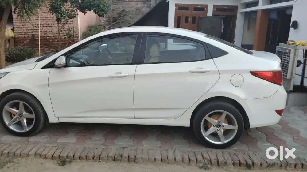 Hyundai Verna 2015 Petrol A One Condition 77000 Km Driven