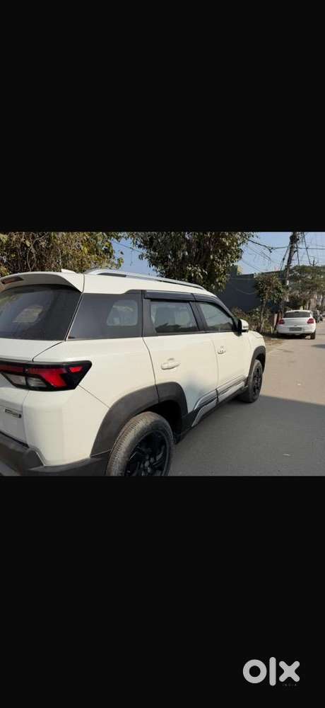 Maruti Suzuki Brezza 2022 Cng & Hybrids 27100 Km Driven