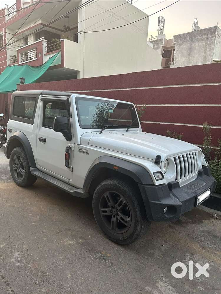 Mahindra Thar Lx 2023 White - Top Model Automatic