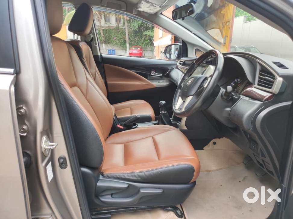Toyota Innova Crysta 2.4 V 7 Str, 2017, Diesel