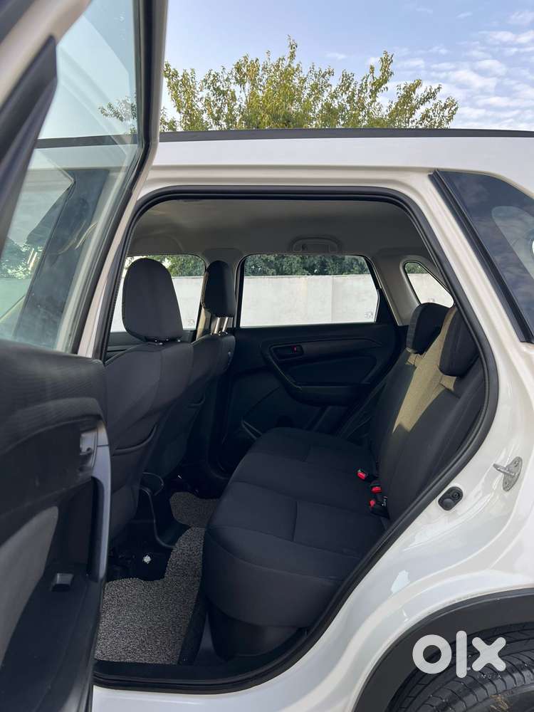 Maruti Suzuki Brezza 1.5 Vxi Smart Hybrid, 2022, Petrol