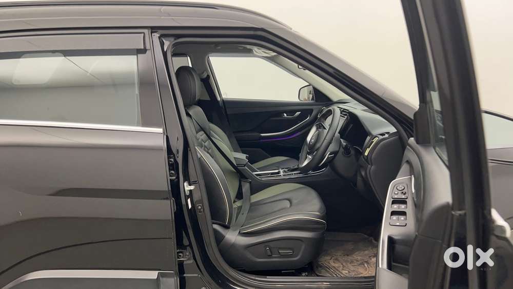 Hyundai Alcazar 1.5 Tdct Signature (o) 7s Petrol, 2023, Petrol