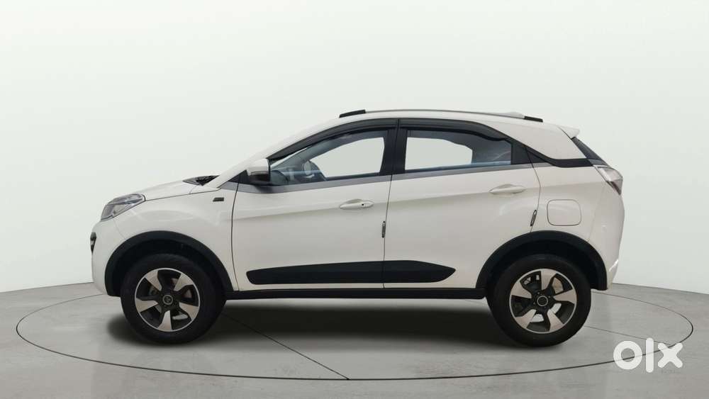 Tata Nexon 1.2 Revotron Xz Plus, 2018, Petrol