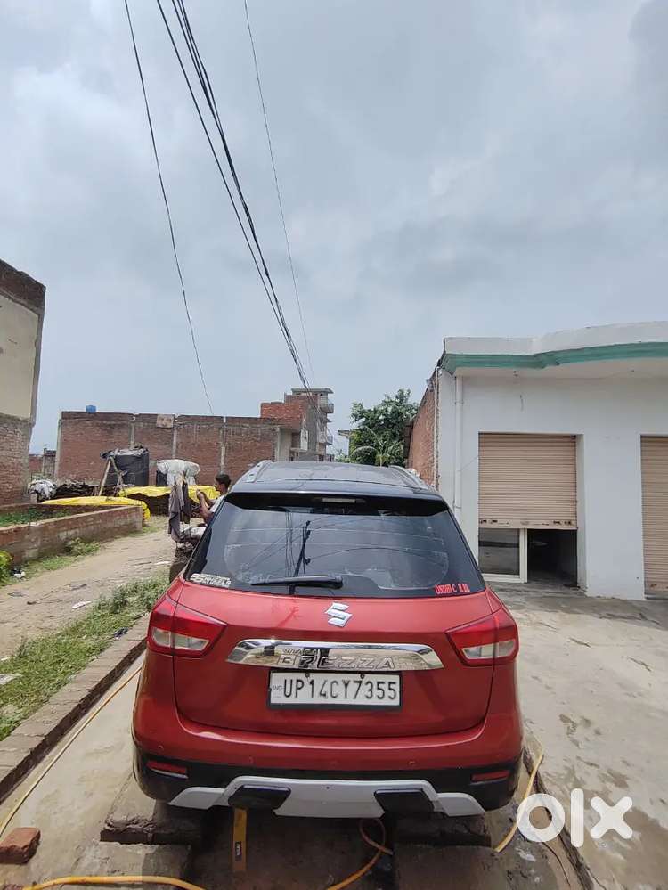 2016 Maruti Suzuki Brezza Zdi+ Dual Tone