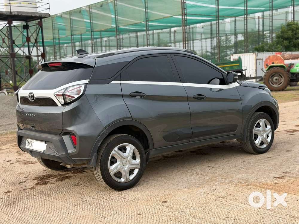 Tata Nexon, 2022, Petrol