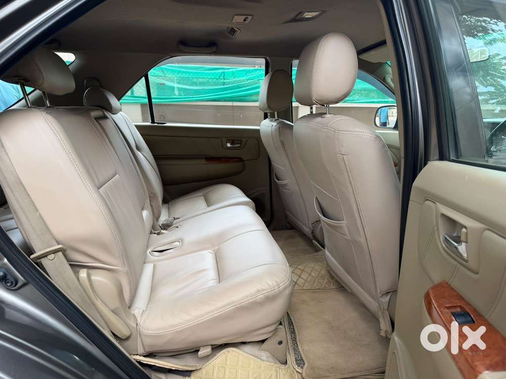 Toyota Fortuner 3.0 4x4 Manual, 2011, Diesel