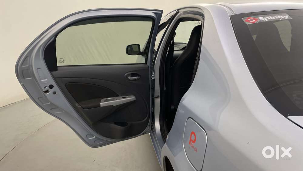 Toyota Etios 1.5 V, 2012, Petrol