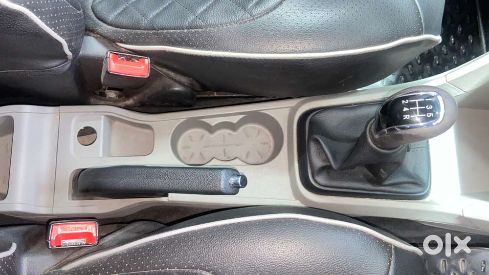 Tata Tiago Xe, 2018, Petrol