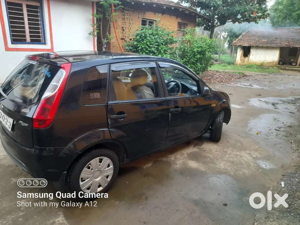 Ford Figo Petrol Lxi 2011