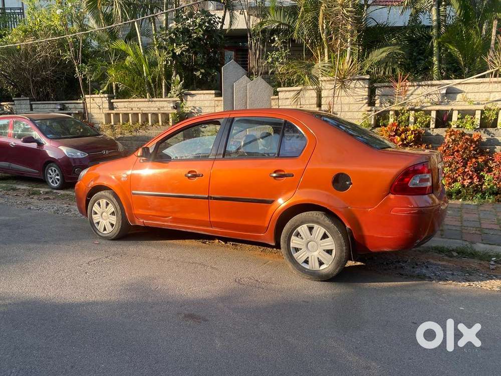 Ford Car Manual 2006