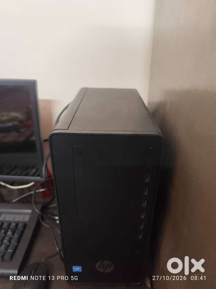 HP desktop, zebster display complete only one month old