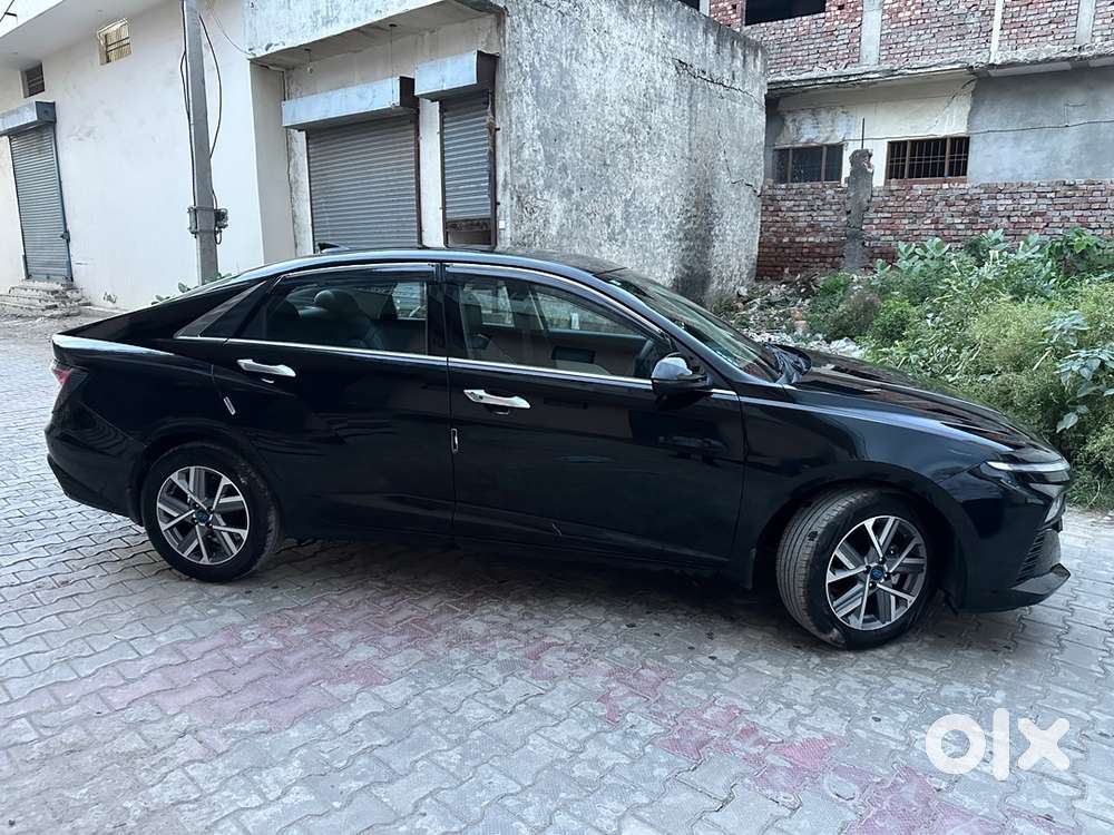 2 Keys And Car Kabhi Bhar Ka Kaam Nhi Hua Company Se Hi