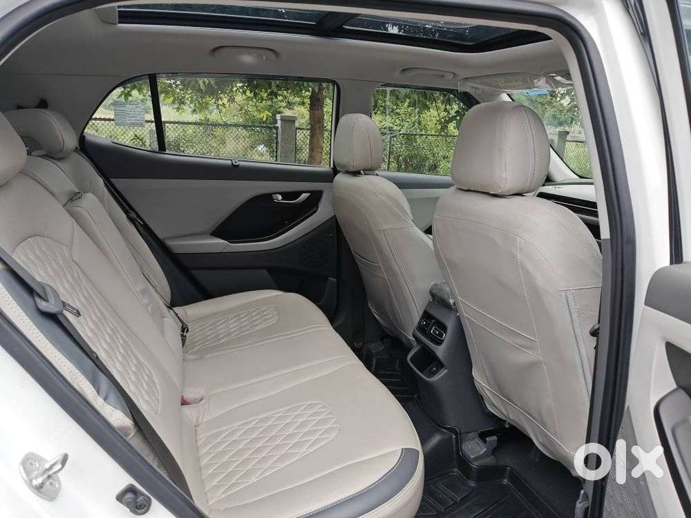 Hyundai Creta 1.5 Mpi Sx Petrol Ivt, 2025, Petrol