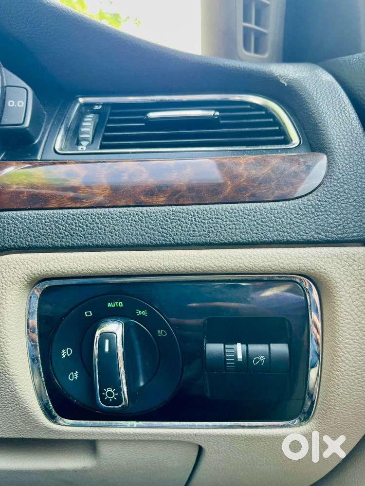 Skoda Superb 2013-2015 Elegance 1.8 Tsi At, 2015, Petrol