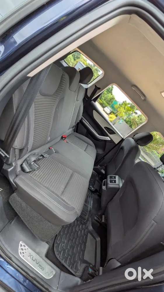 Mahindra Xuv700 Ax3 5str Petrol 2021 Single Owner