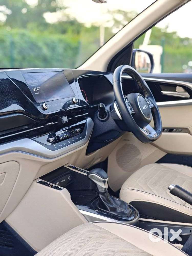 Kia Carens 1.5 Luxury Plus Diesel At 7 Str, 2022, Diesel