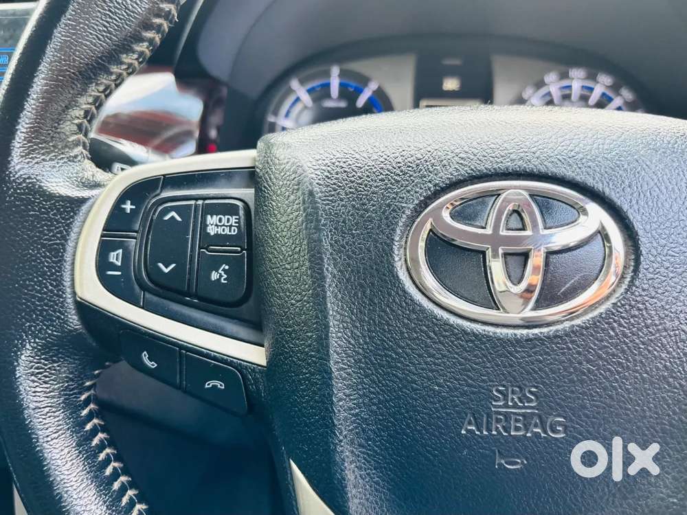 Toyota Innova Crysta [2020-ongoing] 2.4 Vx 7 Str, 2017, Diesel