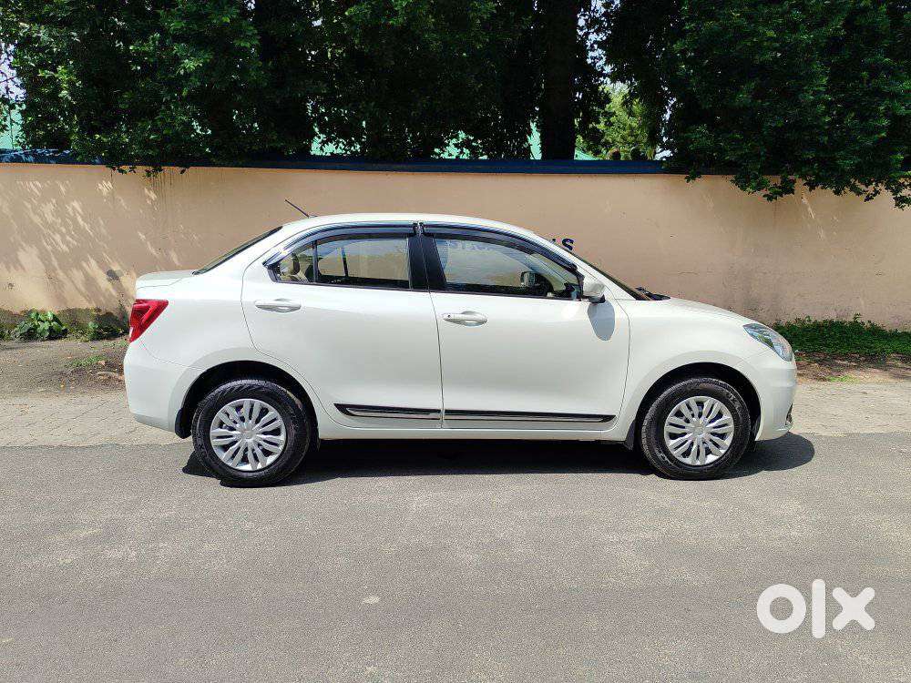 Maruti Suzuki Dzire 1.2 Vxi, 2025, Petrol