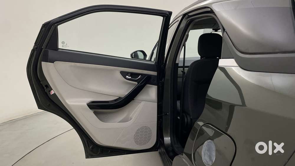 Tata Nexon 1.2 Revotron Xz Plus, 2023, Petrol