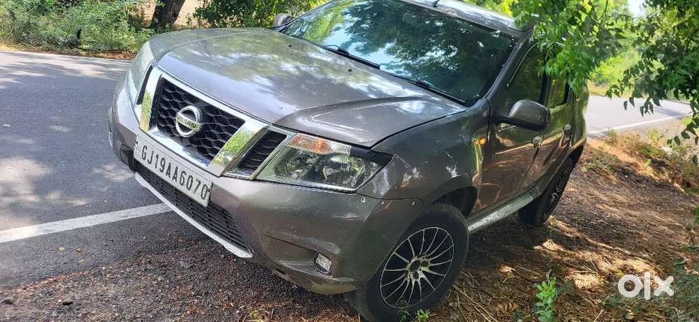 Nissan Terrano 2014 Diesel 100000 Km Driven