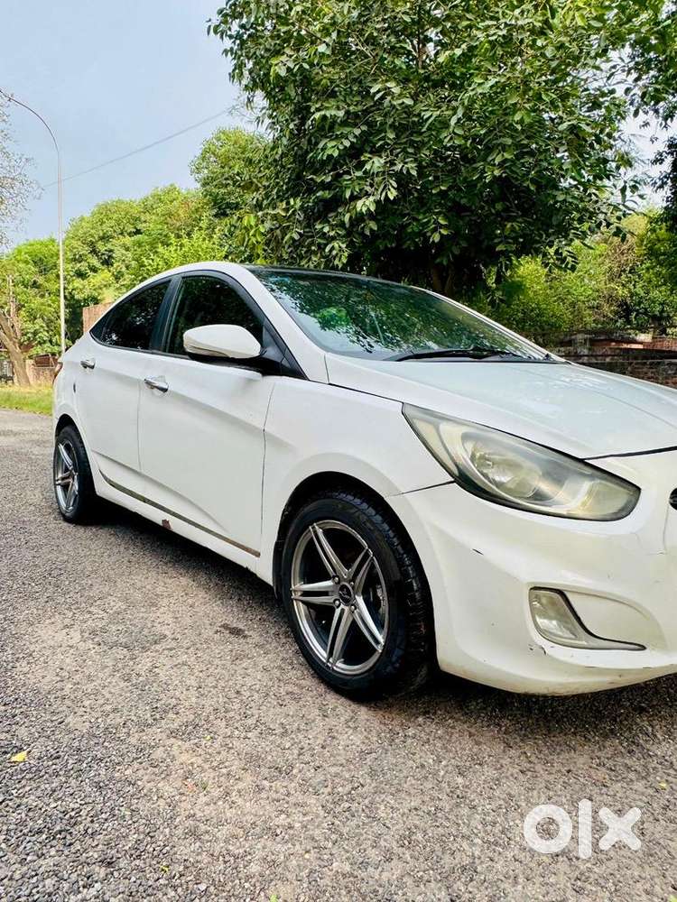 Hyundai Car Diesel 2012