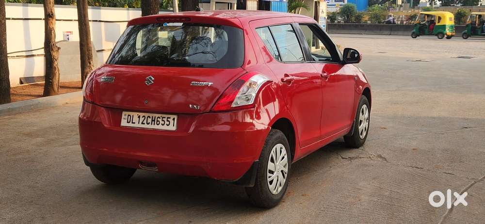 Maruti Suzuki Swift Vxi, 2015, Petrol