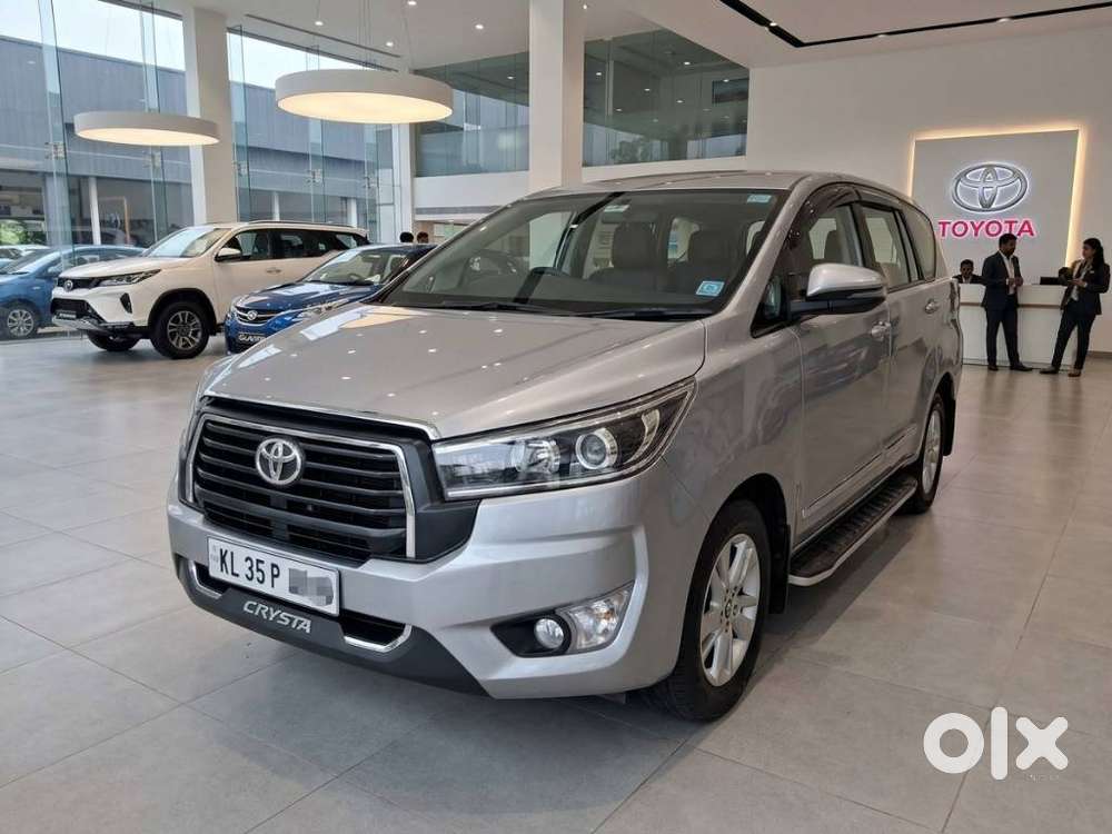 Toyota Innova Crysta 2.4 V 8 Str, 2016, Diesel