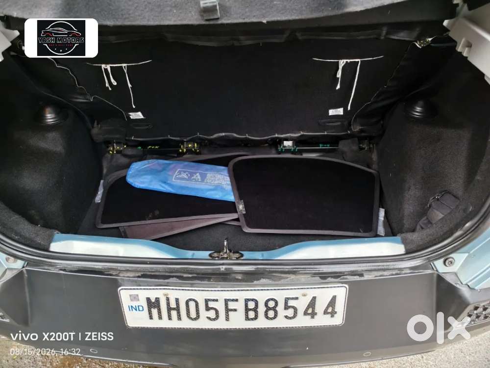 Tata Punch 1.2 Revotron Creative Amt Dual Tone, 2023, Petrol