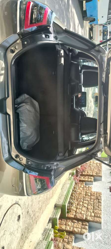 Maruti Suzuki Swift Zxi Plus Amt Dual Tone, 2024, Petrol