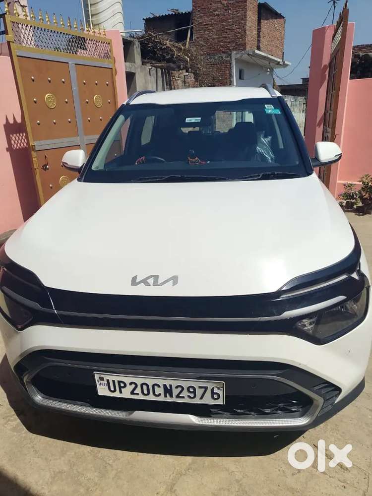 Kia Carens 1.5 Prestige Km Driven 8000