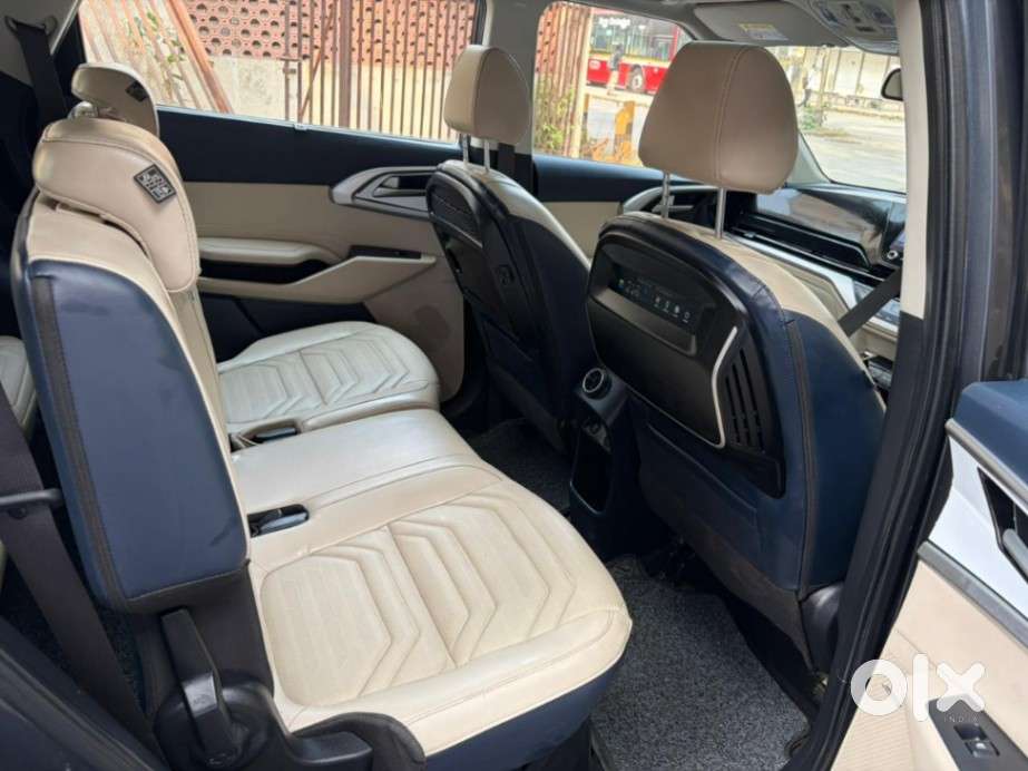 Kia Carens 1.5 Luxury Plus Turbo 7 Str, 2023, Petrol