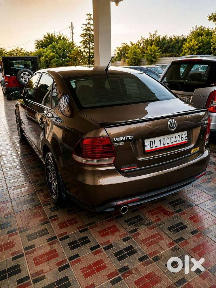 Volkswagen Vento Petrol Highline At, 2015, Petrol