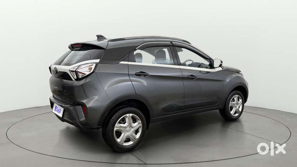 Tata Nexon 1.2 Revotron Xm (s), 2023, Petrol