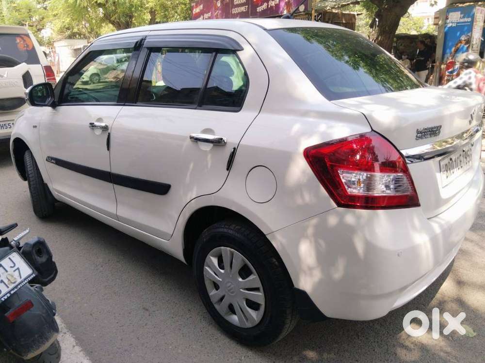 Maruti Suzuki Swift Dzire 1.2 Vxi Bsiv, 2014, Petrol