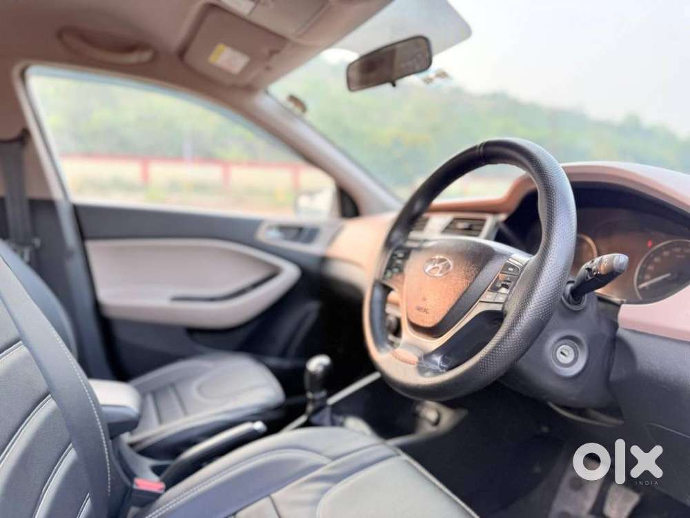 Hyundai I20 Sportz 1.2 Bs-iv, 2018, Petrol