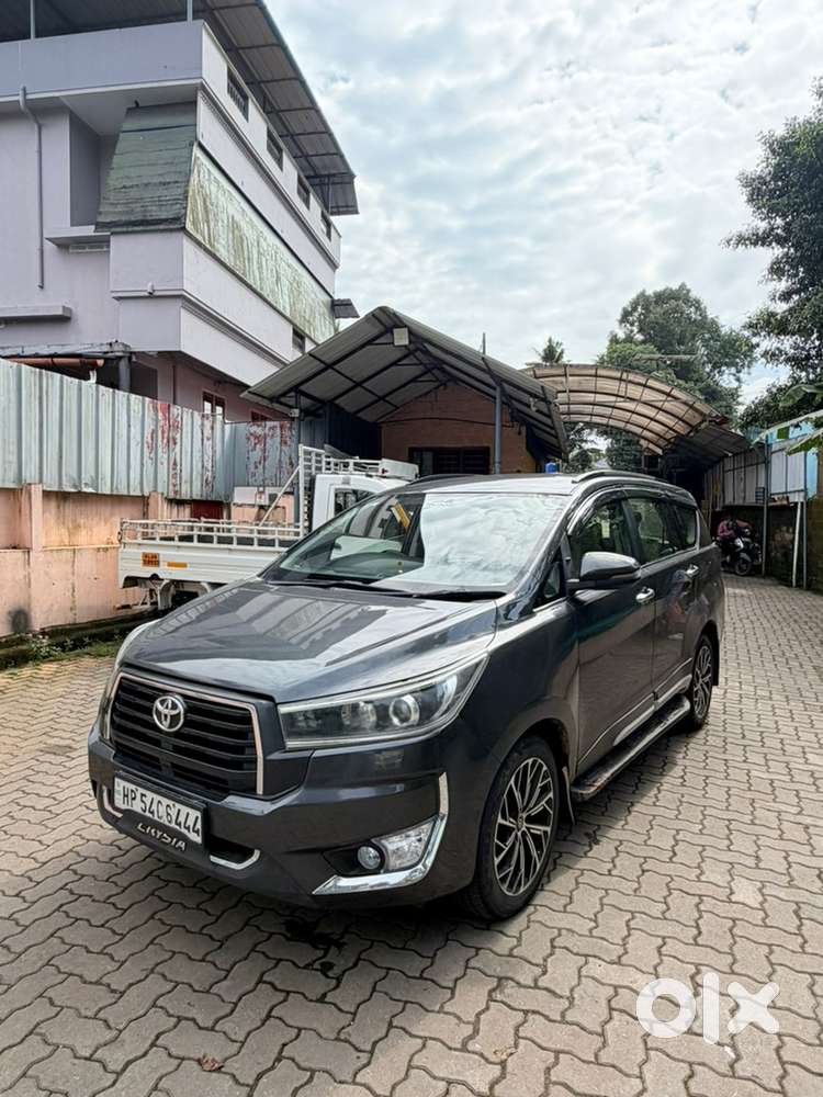 Toyota Innova Crysta 2019