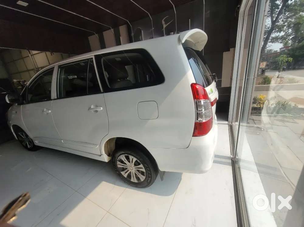 Toyota Innova 2014 Diesel 189000 Km Driven