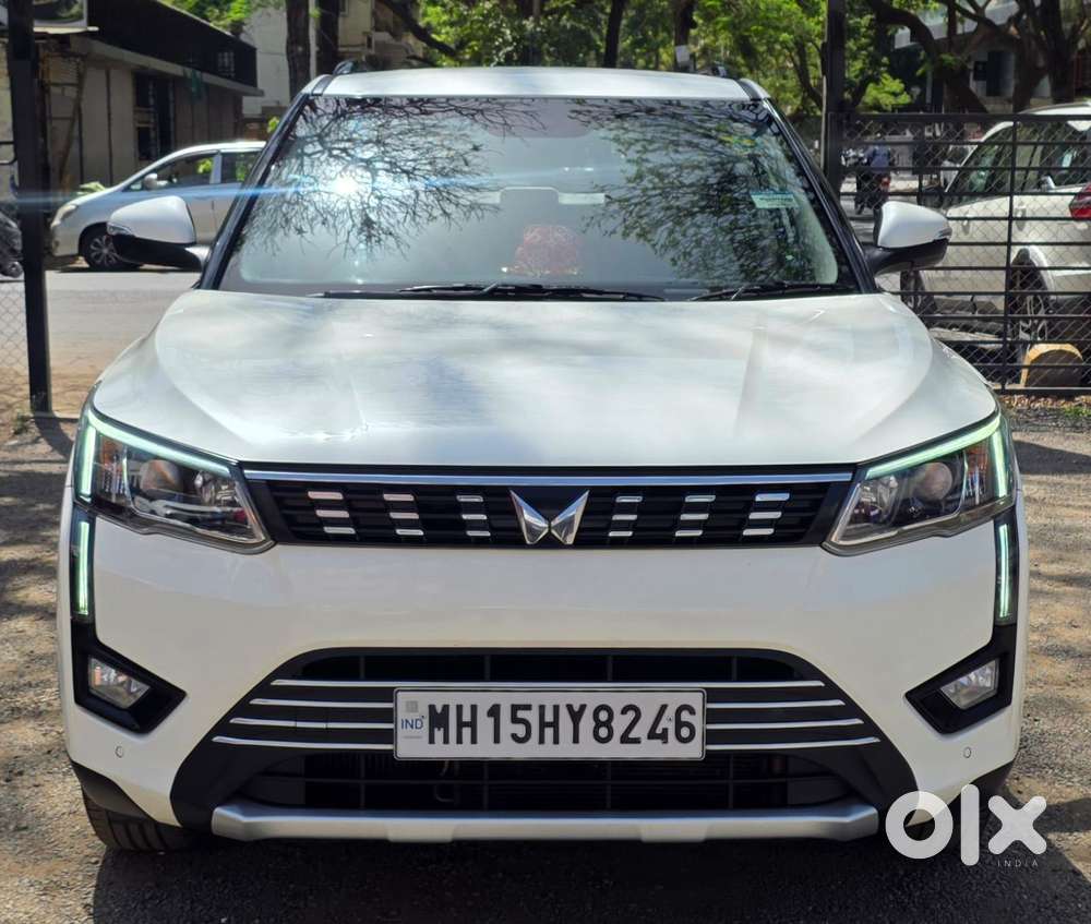 Mahindra Xuv300 1.2 W8 (o) Amt Petrol, 2022, Petrol