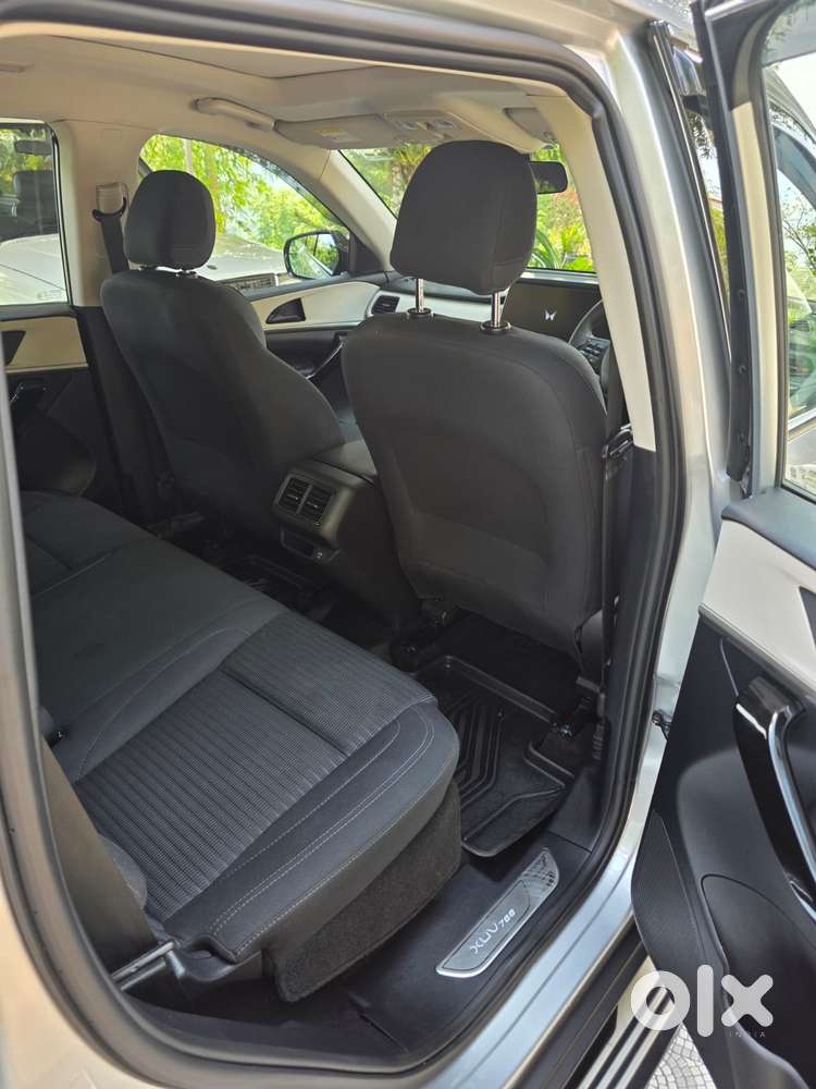 Mahindra Xuv700 2.2 Ax 5 Diesel At Str, 2022, Diesel