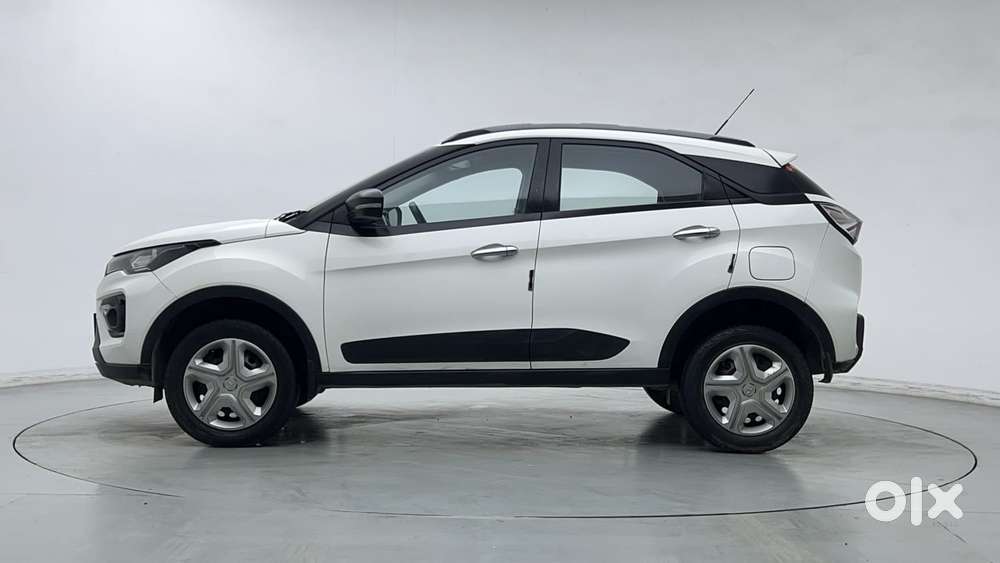 Tata Nexon 1.2 Revotron Xm, 2023, Petrol
