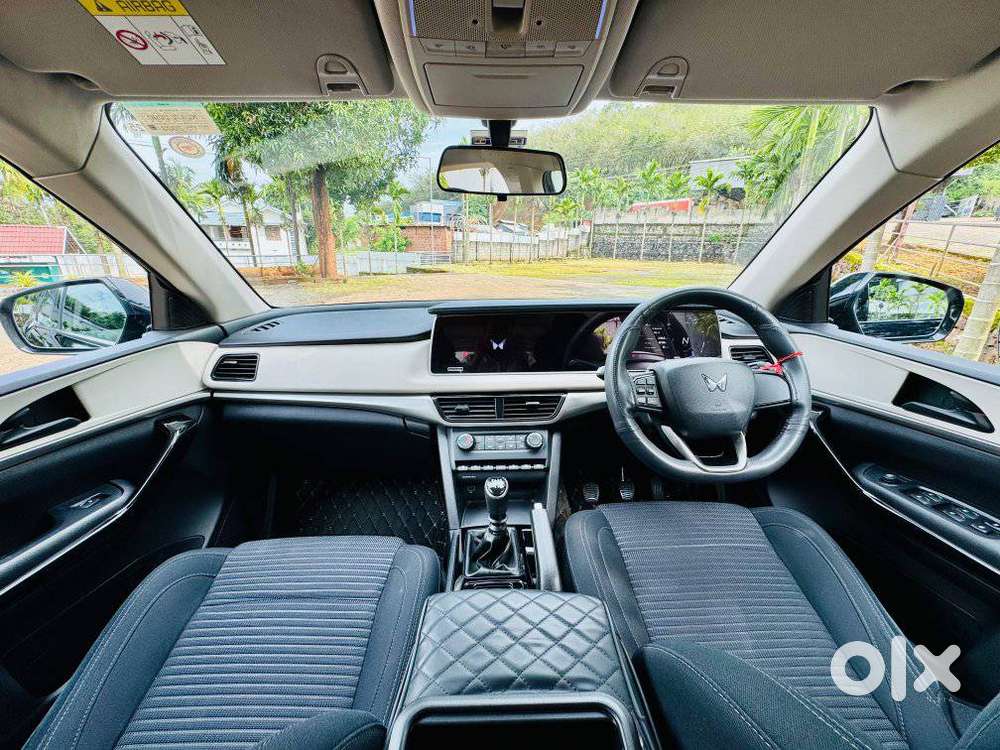 Mahindra Xuv700 2.2 Ax 5 Diesel Mt 7 Str, 2023, Diesel