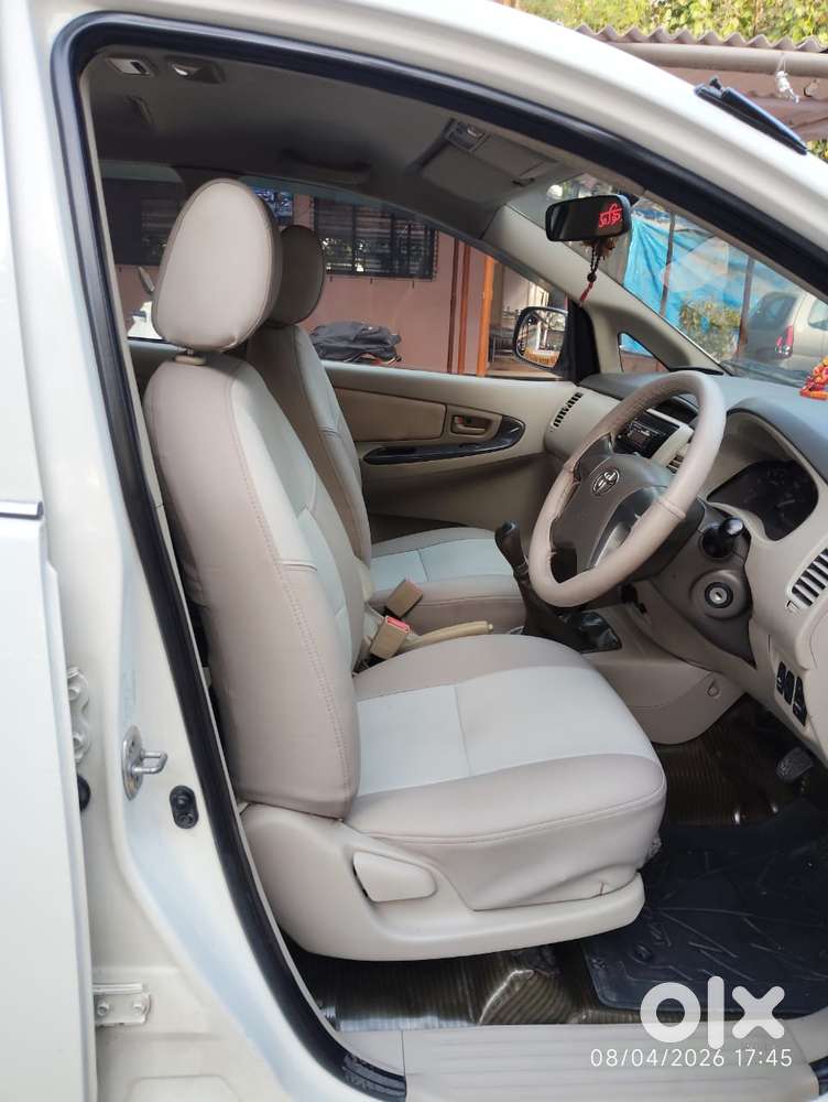 Toyota Innova 2.5 G (diesel) 8 Seater, 2012, Diesel