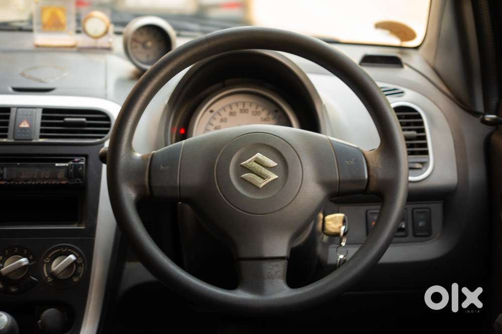 Maruti Suzuki Ritz Vxi, 2013, Petrol