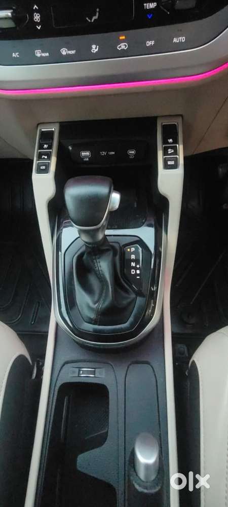 Kia Carens 1.5 Luxury Plus Turbo Dct 7 Str, 2023, Petrol