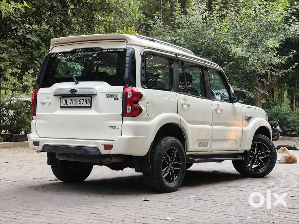 Mahindra Scorpio Classic Diesel Manual 2021