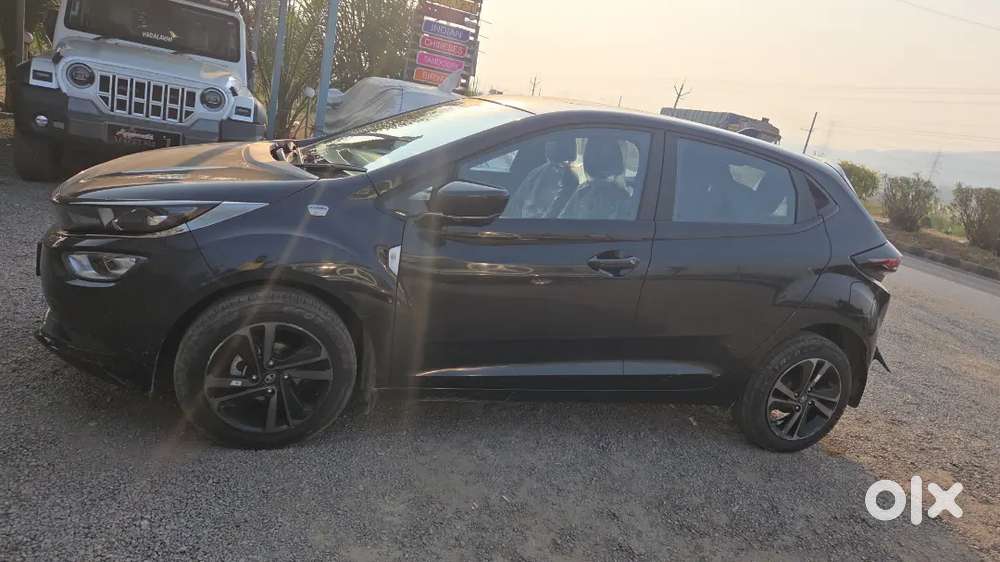 Tata Altroz 2024 Petrol Well Maintained